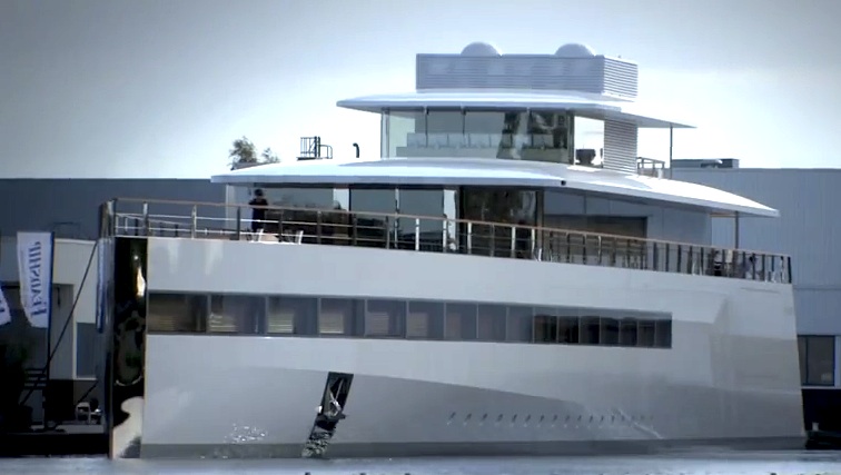 Venus Yacht Steve Jobs
