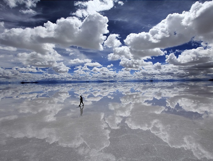 salar-de-uyuni-in-the-rainy-season-bolivia