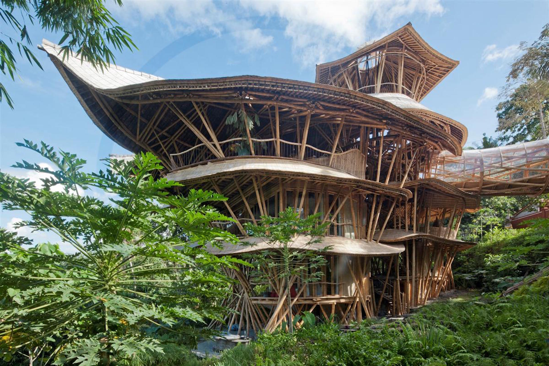 La merveilleuse maison en bambou d'Elora Hardy à Bali